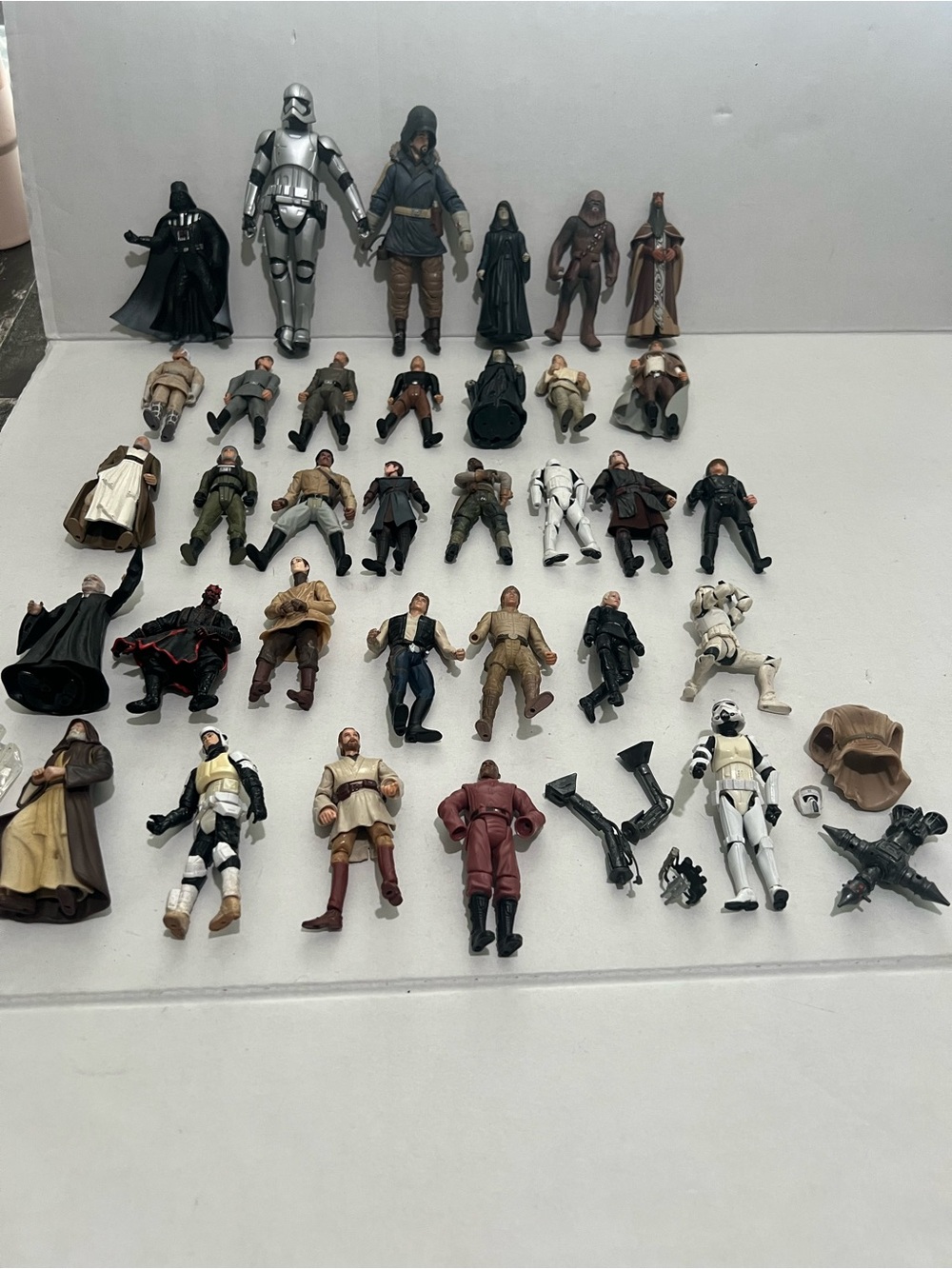Star Wars Action Figure Lot - Black, Brown, White, Tan